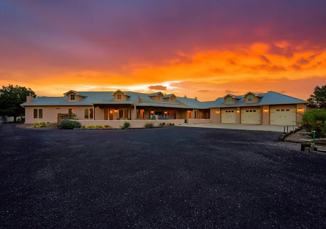 Homes for sale in Bosque Farms, NM | 325 Braught Ln, Bosque Farms, NM 87068 | MLS# 1106780