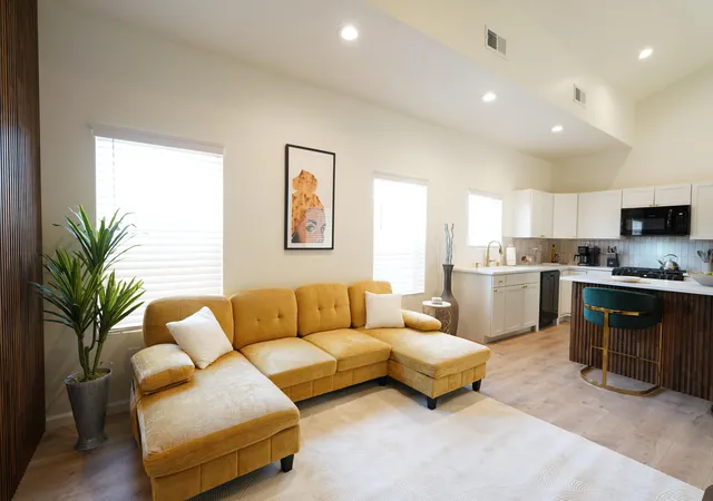 4th image of 1100A 10Th St Sw, Albuquerque, NM 87102 | MLS# 1106795