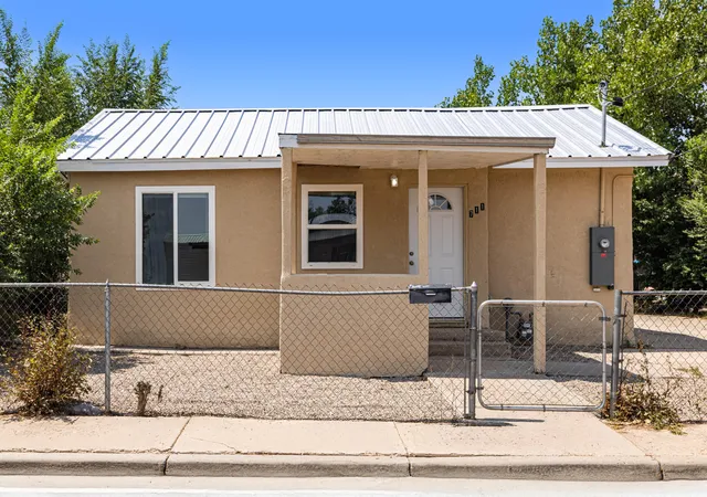 Homes for sale in Belen, NM | 711 Anthony Dr, Belen, NM 87002 | MLS# 1106799