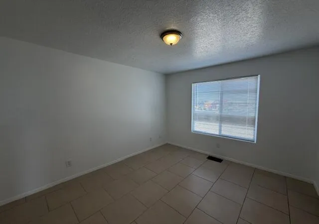4th image of 5132 Bray Ct Nw, Albuquerque, NM 87120 | MLS# 1106811