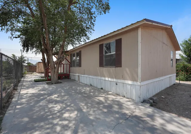 Photo 1 of Manufactured home for sale at 4203 Axtell St Se, Albuquerque, NM 87105 | MLS# 1106821 | Listing updated on 2026-08-18