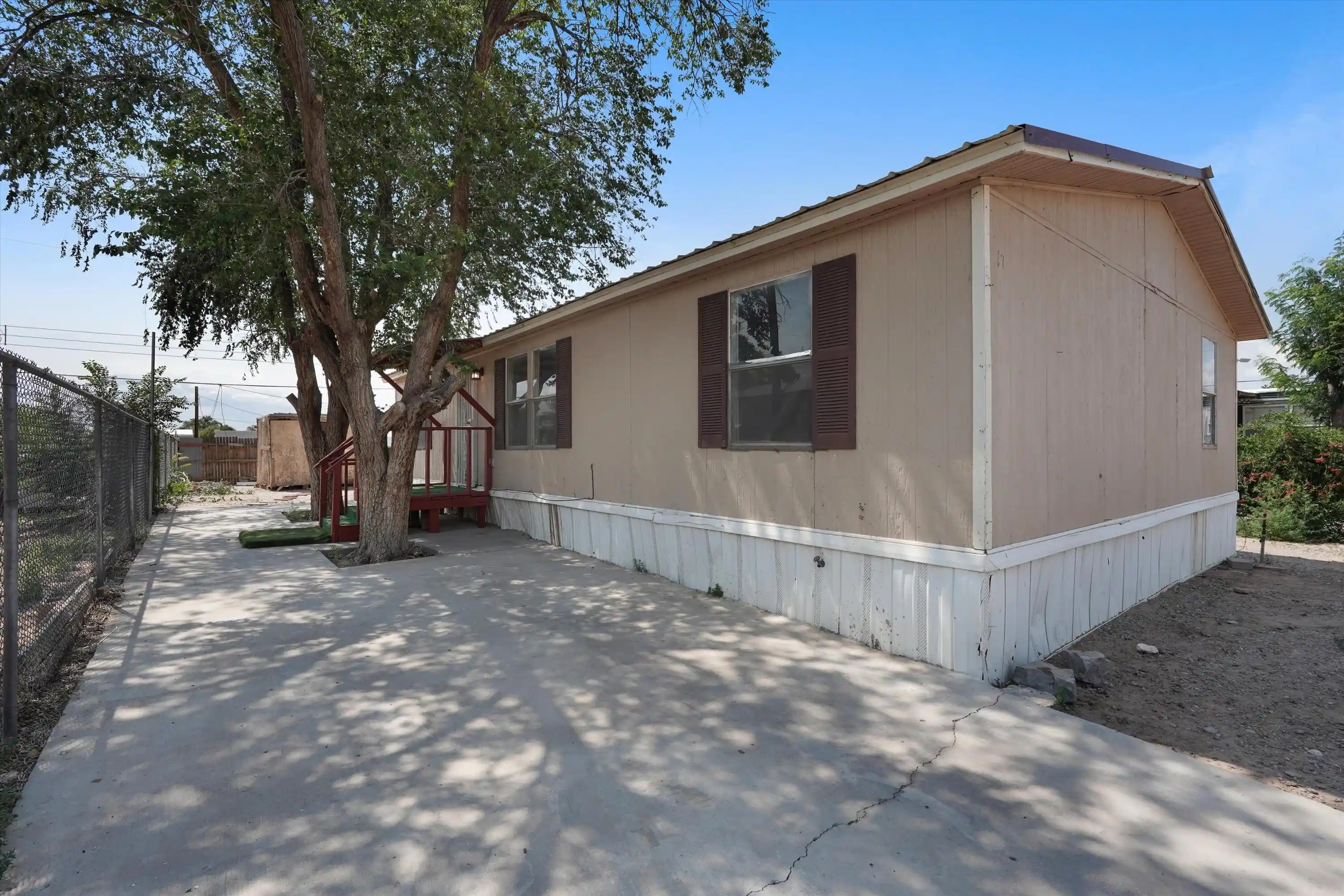 Photo 1 of Manufactured home for sale at 4203 Axtell St Se, Albuquerque, NM 87105 | MLS# 1106821 | Listing updated on 2026-10-21