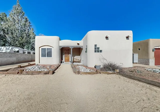 Photo 1 of Single family home for sale at 233 Shangri La Ct Nw, Albuquerque, NM 87107 | MLS# 1106849 | Listing updated on 2026-07-21