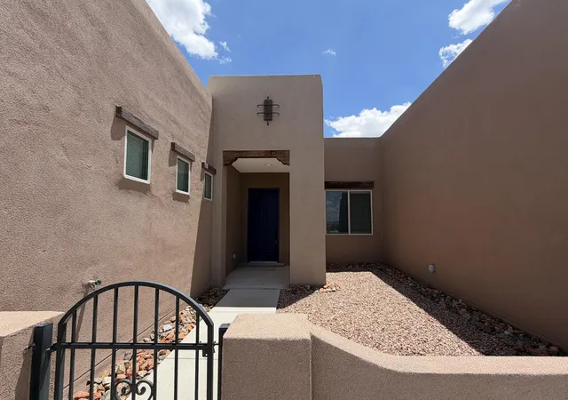Photo 2 of Single family home for sale at 4689 Lluvia Encantada, Santa Fe, NM 87507 | MLS# 1106853 | Listing updated on 2026-08-27