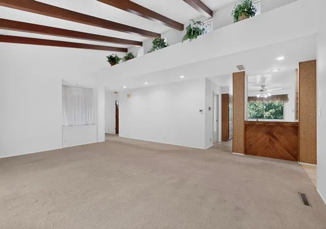 Photo 4 of Sale Pending at 6100 Rio Hondo Dr NE, Albuquerque, NM 87109 | MLS# 1106879 | Listing updated on 2026-08-24