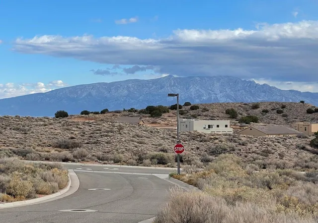 4th image of 1712 Meadows Point Pl Ne, Rio Rancho, NM 87144 | MLS# 1107001