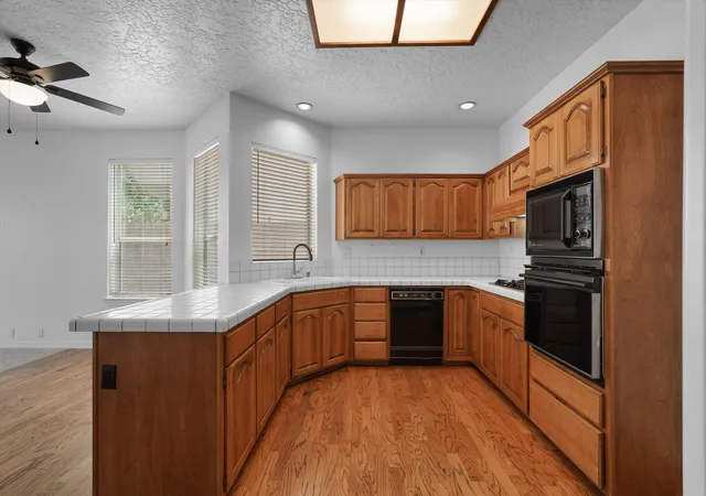 Photo 3 of Single family home for sale at 12309 La Vista Grande Dr Ne, Albuquerque, NM 87111 | MLS# 1107020 | Listing updated on 2026-09-01