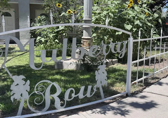 Homes for sale in Albuquerque, NM | 501 Mulberry St Ne, Albuquerque, NM 87106 | MLS# 1107027