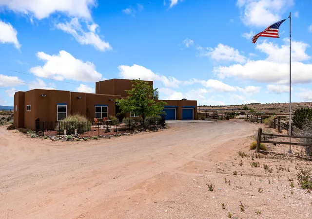 Homes for sale in Rio Rancho, NM | 1460 Nez Perce Loop Ne, Rio Rancho, NM 87144 | MLS# 1107032