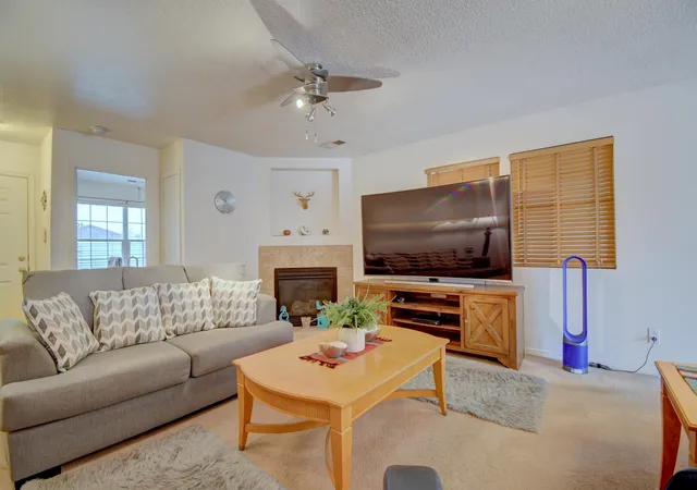 2nd image of 9509 Valle Vidal Pl Sw, Albuquerque, NM 87121 | MLS# 1107046