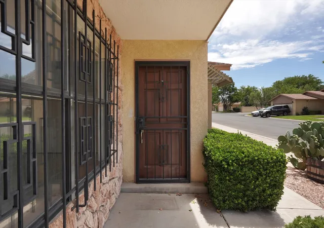 Photo 2 of Single family home for sale at 10717 Towne Park Dr Ne, Albuquerque, NM 87123 | MLS# 1107099 | Listing updated on 2026-08-12