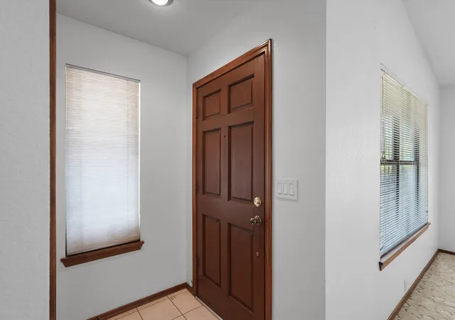 Photo 3 of Single family home for sale at 10717 Towne Park Dr Ne, Albuquerque, NM 87123 | MLS# 1107099 | Listing updated on 2026-08-12
