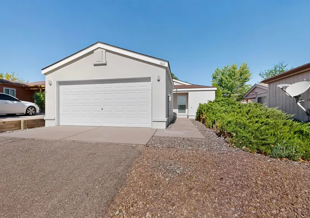 2nd image of 1613 Patti Pl Ne, Rio Rancho, NM 87144 | MLS# 1107106