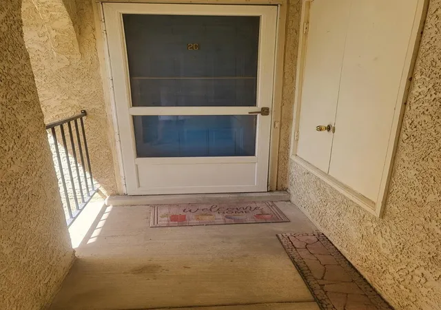 2nd image of 827 Country Club Dr Se #APT 2C, Rio Rancho, NM 87124 | MLS# 1107079