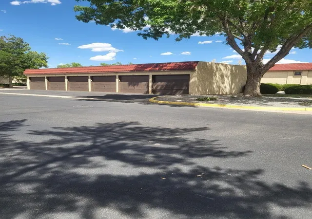 3rd image of 827 Country Club Dr Se #APT 2C, Rio Rancho, NM 87124 | MLS# 1107079