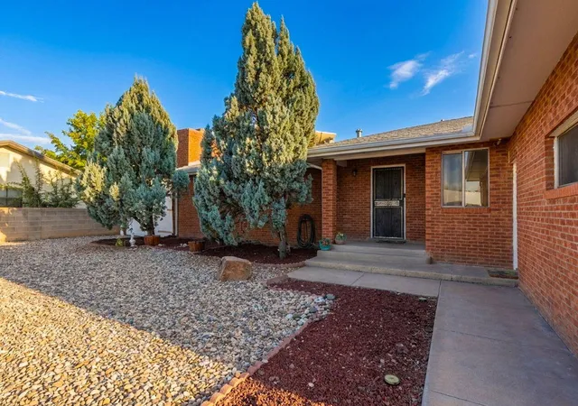 Homes for sale in Rio Communities, NM | 622 Palmer Ln, Rio Communities, NM 87002 | MLS# 1107124