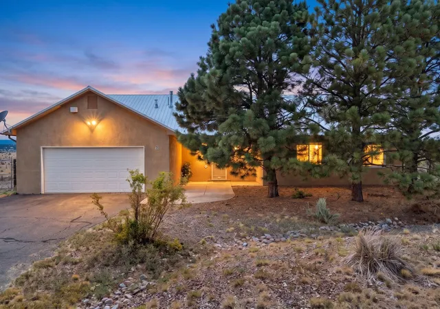 1st image of 46 Serrania Dr, Edgewood, NM 87015 | MLS# 1107169