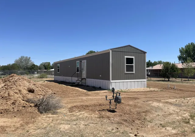 Photo 2 of Manufactured home for sale at 805 Maple Ave, Moriarty, NM 87035 | MLS# 1107175 | Listing updated on 2026-08-29