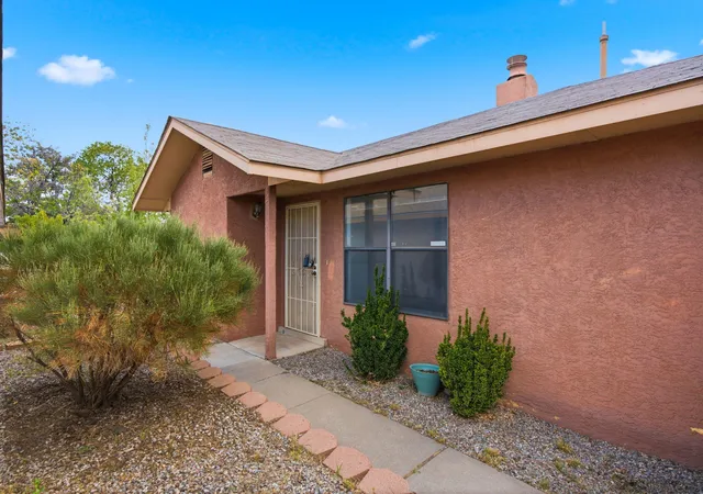 Photo 3 of Sale Pending at 7708 Pinewood Dr NW, Albuquerque, NM 87120 | MLS# 1107147 | Listing updated on 2026-08-17