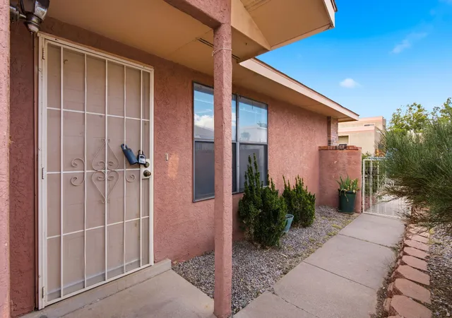 Photo 4 of Sale Pending at 7708 Pinewood Dr NW, Albuquerque, NM 87120 | MLS# 1107147 | Listing updated on 2026-08-17