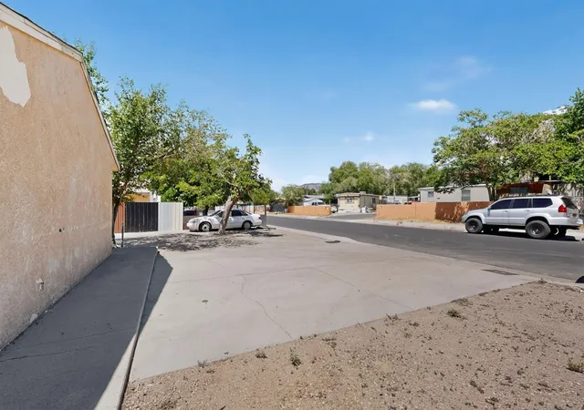 5th image of 513 Utah St Se, Albuquerque, NM 87108 | MLS# 1107191