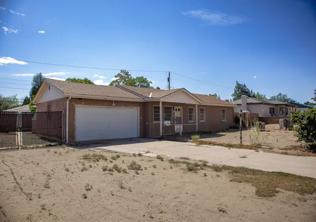 Homes for sale in Albuquerque, NM | 844 Hidalgo Cir Nw, Albuquerque, NM 87105 | MLS# 1107190