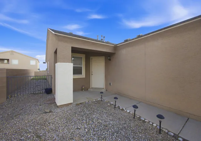 Photo 3 of Single family home for sale at 10616 Buck Is Rd Sw, Albuquerque, NM 87121 | MLS# 1107196 | Listing updated on 2026-07-30