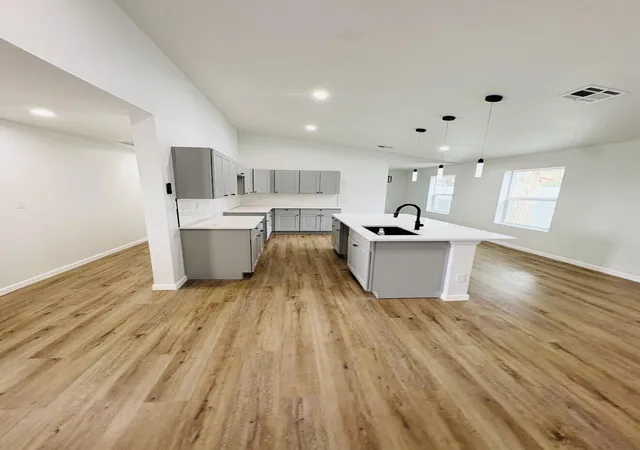 Photo 2 of Sale Pending at 112 Bell Ave Se, Albuquerque, NM 87102 | MLS# 1107225 | Listing updated on 2026-08-19