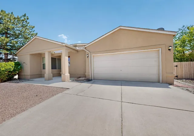 Photo 3 of Sale Pending at 1729 Strawberry Dr Ne, Rio Rancho, NM 87144 | MLS# 1107254 | Listing updated on 2026-08-26