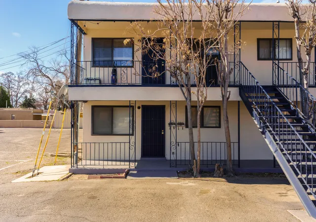 Photo 4 of Multi family home for sale at 1003-1005 Carlisle Blvd SE, Albuquerque, NM 87106 | MLS# 1107259 | Listing updated on 2026-08-17