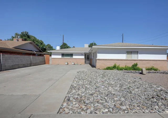 4th image of 2929 Espanola St Ne, Albuquerque, NM 87110 | MLS# 1107268