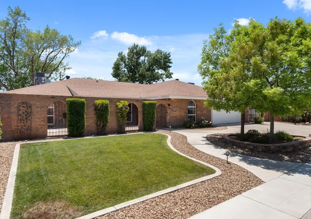 Photo 3 of Sale Pending at 7620 American Heritage Dr NE, Albuquerque, NM 87109 | MLS# 1107279 | Listing updated on 2026-08-04