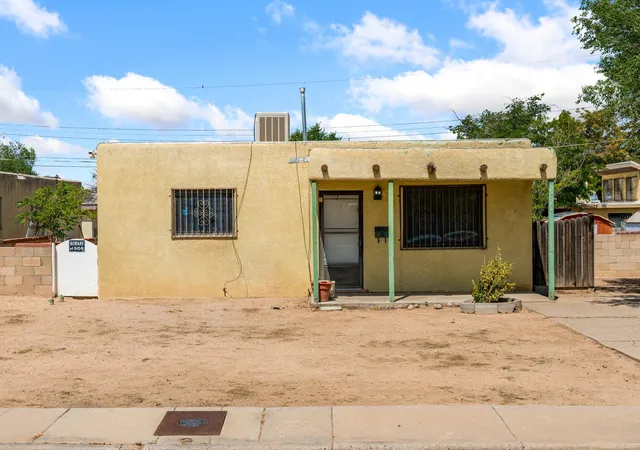 Photo 1 of Sale Pending at 2721 Bel Air Dr Ne, Albuquerque, NM 87110 | MLS# 1107296 | Listing updated on 2026-08-26