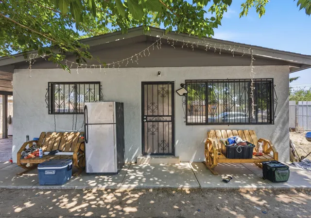 2nd image of 4621 Glendale Pl Nw, Albuquerque, NM 87105 | MLS# 1107300