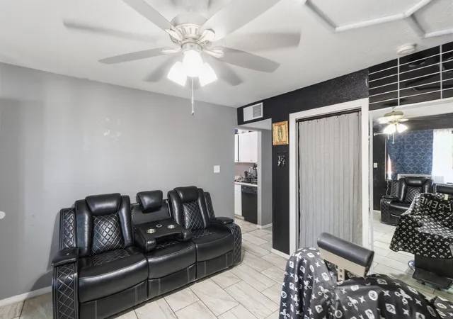5th image of 4621 Glendale Pl Nw, Albuquerque, NM 87105 | MLS# 1107300