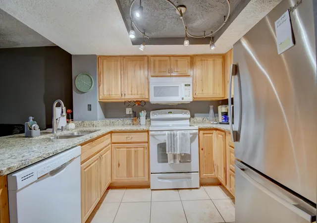 Homes for sale in Albuquerque, NM | 6041 Sequoia Rd Nw #APT B12, Albuquerque, NM 87120 | MLS# 1107301