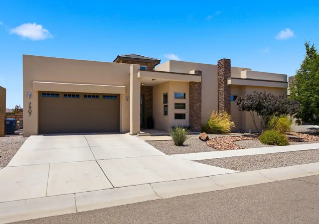 Photo 3 of Sale Pending at 7907 Tiburon Hills Dr Nw, Albuquerque, NM 87120 | MLS# 1107303 | Listing updated on 2026-08-22
