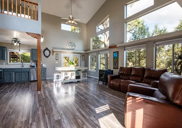 Photo 3 of Sale Pending at 7 Mulberry Loop, Cedar Crest, NM 87008 | MLS# 1107305 | Listing updated on 2026-08-14