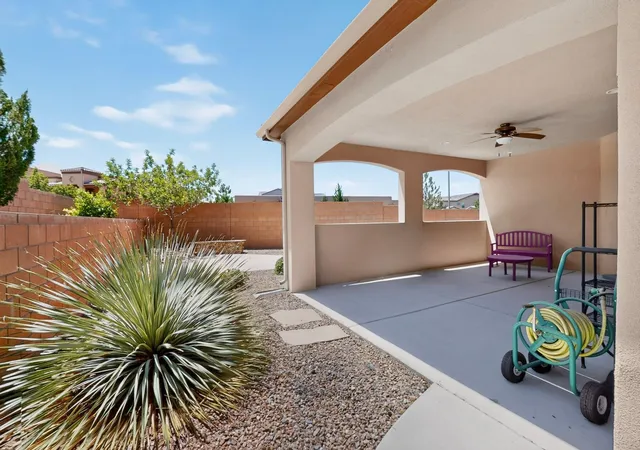 Homes for sale in Rio Rancho, NM | 1810 Vista De Colinas Dr Se, Rio Rancho, NM 87124 | MLS# 1107311