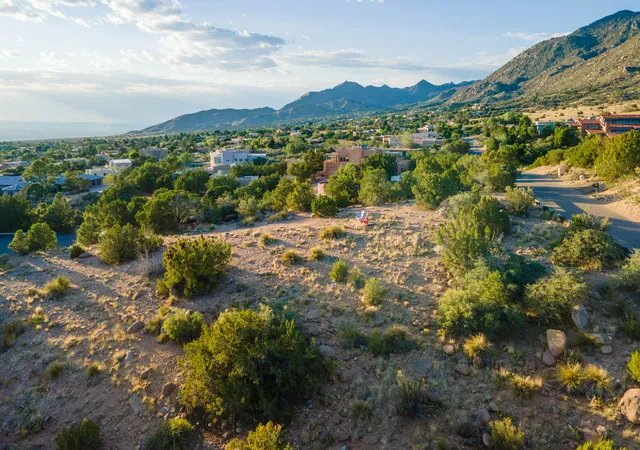 2nd image of 381 Big Horn Ridge Pl Ne, Albuquerque, NM 87122 | MLS# 1107322