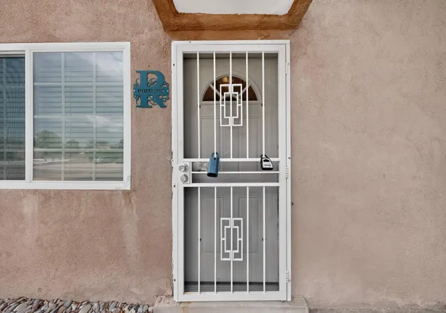 3rd image of 7252 Chickadee Ln Ne, Albuquerque, NM 87109 | MLS# 1107361