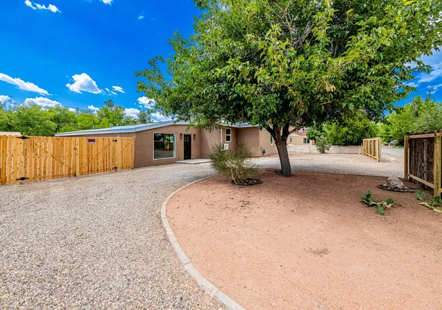 Photo 2 of Single family home for sale at 6667 Elwood Dr NW, Los Ranchos, NM 87107 | MLS# 1107364 | Listing updated on 2026-09-01
