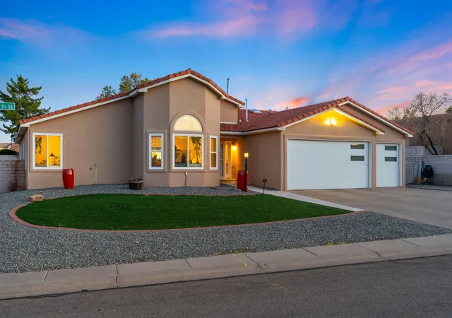 3rd image of 2952 Aberdeen Dr Se, Rio Rancho, NM 87124 | MLS# 1107373