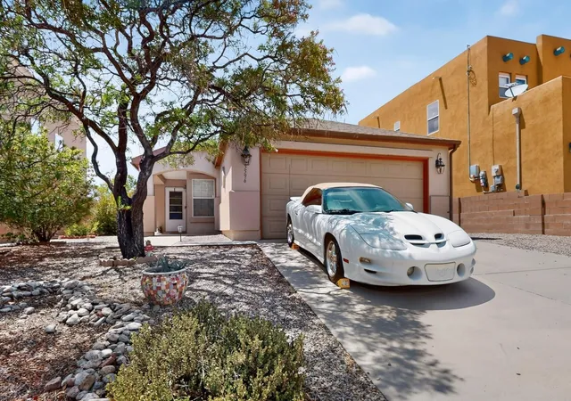 2nd image of 5596 Gladstone Dr Ne, Rio Rancho, NM 87144 | MLS# 1107377