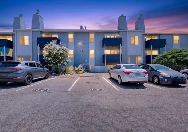 2nd image of 3829 Montgomery Blvd Ne #APT 335, Albuquerque, NM 87109 | MLS# 1107389