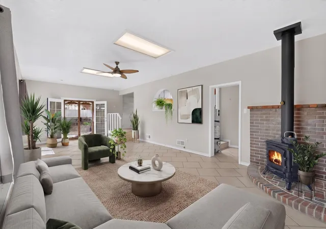 2nd image of 716 Kentucky St Se, Albuquerque, NM 87108 | MLS# 1107408