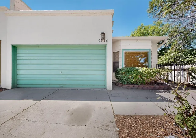 Photo 3 of Townhouse for sale at 6456 Pine Park Pl Ne, Albuquerque, NM 87109 | MLS# 1107424 | Listing updated on 2026-08-07