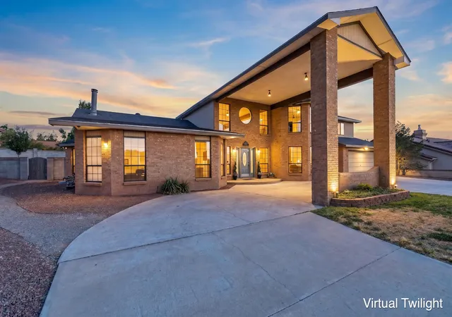 2nd image of 1407 Valley View Dr Sw, Los Lunas, NM 87031 | MLS# 1107433