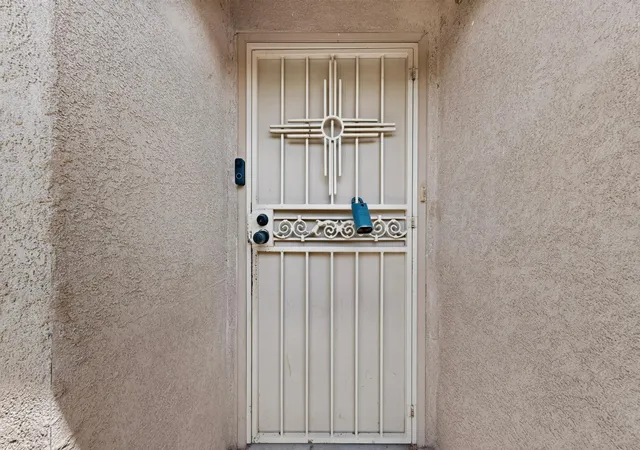 Photo 4 of Sale Pending at 10012 Rawhide Ave SW, Albuquerque, NM 87121 | MLS# 1107437 | Listing updated on 2026-08-22