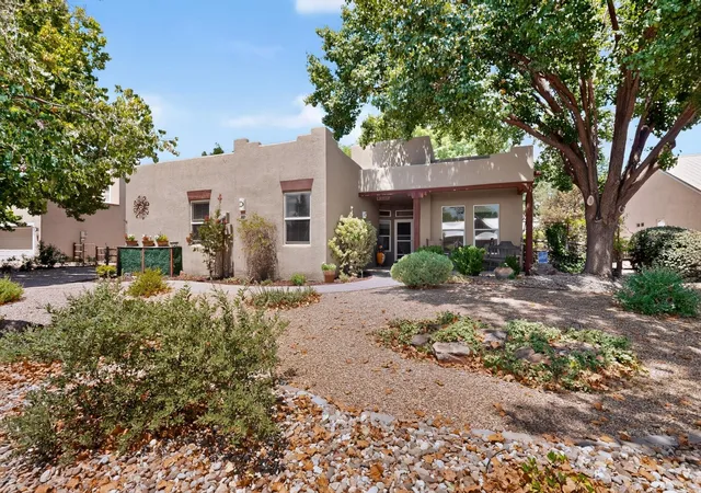 Photo 2 of Single family home for sale at 2805 Rio Orilla Ln Nw, Albuquerque, NM 87120 | MLS# 1107440 | Listing updated on 2026-09-01